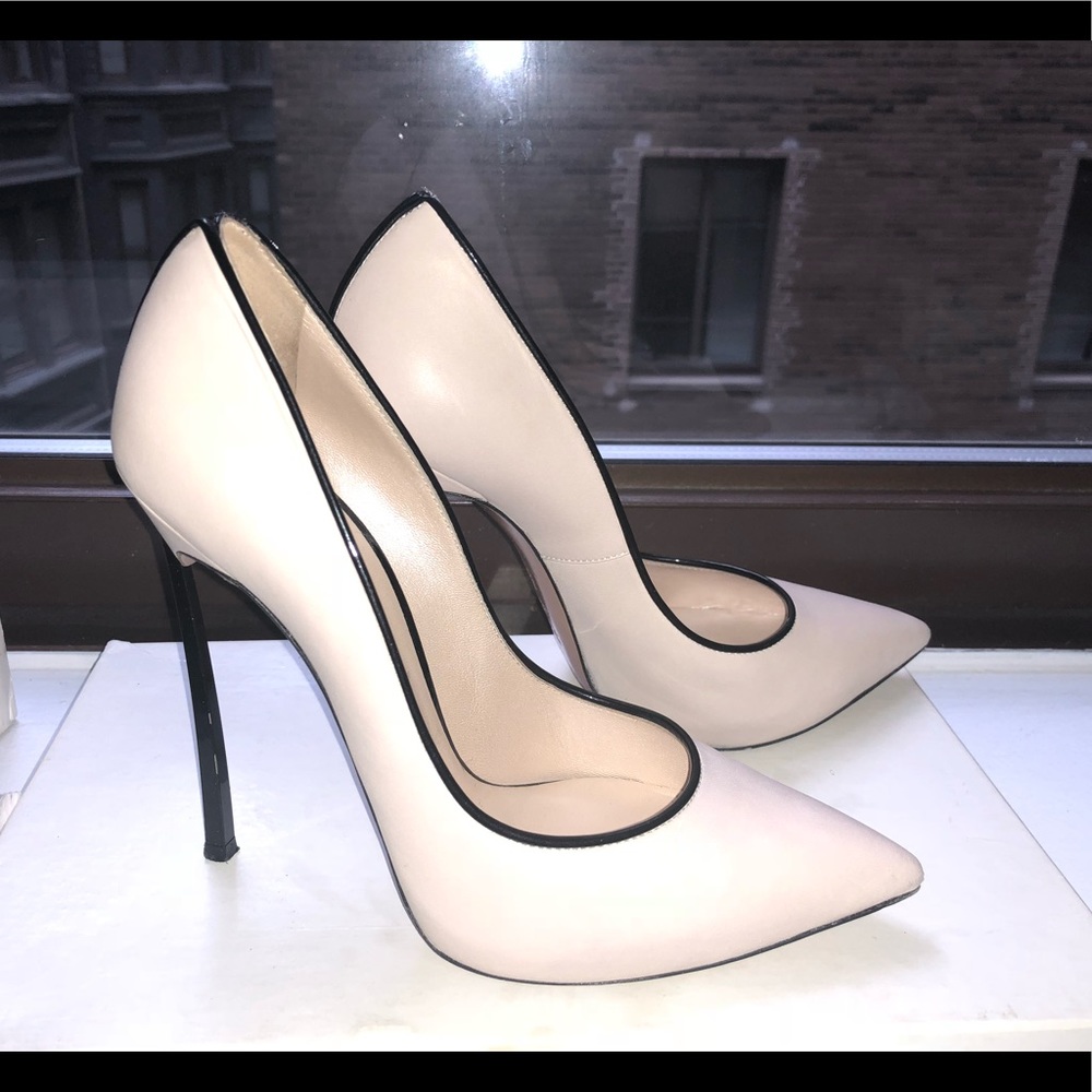 pre-owned Casadei blade pumps!